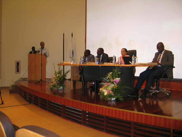 Sessão Inaugural do XV Encontro com o Sr. Reitor da UAN, Prof. Orlando Fernandes de Mata e com a Srª Secretária de Estado do Ensino Superior para a Inovação, Prfª Maria Augusta da Silva Martins, entre outros notáveis 